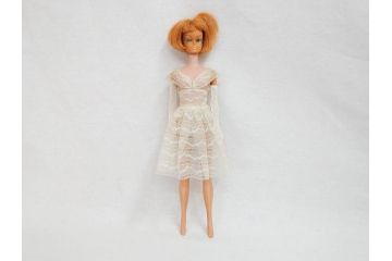 昭和中期　当時物　マテル社(MATELL)　バービー人形(Barbie)　アイデアル(IDEAL TOY CORP)　タミーちゃん BS-12(Tammy)　多数の服や小物・タンス付き　人形2体セット(ヴィンテージ、昭和レトロ、着せ替え人形、ビンテージドール、日本製)(R-070726)