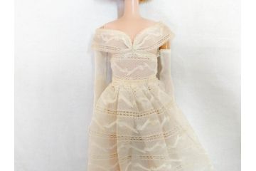 昭和中期　当時物　マテル社(MATELL)　バービー人形(Barbie)　アイデアル(IDEAL TOY CORP)　タミーちゃん BS-12(Tammy)　多数の服や小物・タンス付き　人形2体セット(ヴィンテージ、昭和レトロ、着せ替え人形、ビンテージドール、日本製)(R-070726)