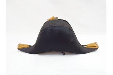 旧日本軍　海軍　尉官　トランク付き(鍵あり)　正帽&正肩章セット(大尉、中尉、少尉、相当官、大礼帽子、軍物、軍服小物、ミリタリー、正装、礼装)(R-070728)
