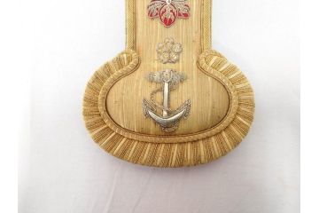 旧日本軍　海軍　尉官　トランク付き(鍵あり)　正帽&正肩章セット(大尉、中尉、少尉、相当官、大礼帽子、軍物、軍服小物、ミリタリー、正装、礼装)(R-070728)