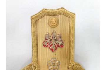 旧日本軍　海軍　尉官　トランク付き(鍵あり)　正帽&正肩章セット(大尉、中尉、少尉、相当官、大礼帽子、軍物、軍服小物、ミリタリー、正装、礼装)(R-070728)