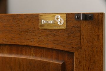 中古　DREXEL HERITAGE(ドレクセルヘリテイジ)　Triune(トライユン)　上品な佇まいのブックケース(シェルフ、本棚、飾り棚、キャビネット、収納棚)(R-070745)