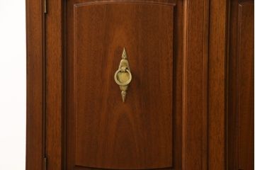 中古　DREXEL HERITAGE(ドレクセルヘリテイジ)　Triune(トライユン)　上品な佇まいのブックケース(シェルフ、本棚、飾り棚、キャビネット、収納棚)(R-070745)
