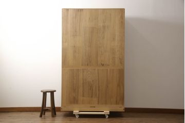 中古　国産　職人手造り　透かしの美しい金具が目を惹く上品な総桐箪笥(並厚、桐たんす、整理タンス、引き出し、チェスト、和箪笥、衣装箪笥、着物箪笥、衣装盆)(R-070748)