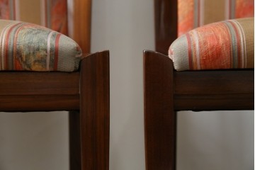 中古　カリモク家具(karimoku)　domani(ドマーニ)　Forza(フォルザ)シリーズ　華やかなファブリックが空間に彩を添えるダイニングチェア4脚　セット定価約84万円相当　(R-070749)