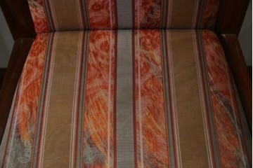 中古　カリモク家具(karimoku)　domani(ドマーニ)　Forza(フォルザ)シリーズ　華やかなファブリックが空間に彩を添えるダイニングチェア4脚　セット定価約84万円相当　(R-070749)