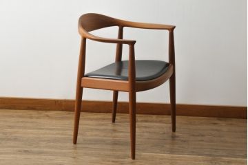 デンマークビンテージ　Johannes Hansen(ヨハネス・ハンセン)　Hans J Wegner(ハンス・J・ウェグナー)デザイン　THE CHAIR(ザ・チェア)　JH503　洗練された佇まいと曲線が美しいチェア(アームチェア、ダイニングチェア、椅子、イス、北欧、ヴィンテージ)(R-070750)