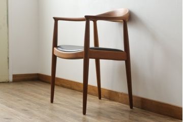 デンマークビンテージ　Johannes Hansen(ヨハネス・ハンセン)　Hans J Wegner(ハンス・J・ウェグナー)デザイン　THE CHAIR(ザ・チェア)　JH503　洗練された佇まいと曲線が美しいチェア(アームチェア、ダイニングチェア、椅子、イス、北欧、ヴィンテージ)(R-070750)