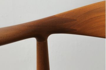 デンマークビンテージ　Johannes Hansen(ヨハネス・ハンセン)　Hans J Wegner(ハンス・J・ウェグナー)デザイン　THE CHAIR(ザ・チェア)　JH503　洗練された佇まいと曲線が美しいチェア(アームチェア、ダイニングチェア、椅子、イス、北欧、ヴィンテージ)(R-070750)