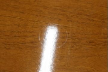 中古　美品　IDC大塚家具取り扱い　イタリア高級家具　メデア(Medea)　クラシカルな佇まいが美しいダイニングテーブル(エクステンションテーブル、拡張式テーブル、食卓、4人掛け、6人掛け)(R-070756)