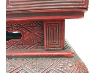 昭和初期　堆朱　牡丹彫　緻密な彫りの意匠が見事な平卓(花台、ミニテーブル、飾り台、木製、箱付き)(R-070764)
