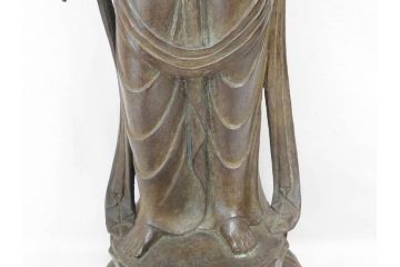 芸術院会員(彫刻家)　晝間弘　謹作　聖観世音菩薩　細部まで丁寧につくり込まれた重厚感のあるブロンズ像(仏像、観音像、置物、オブジェ、共箱付き)(R-070766)