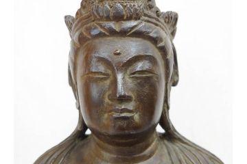 芸術院会員(彫刻家)　晝間弘　謹作　聖観世音菩薩　細部まで丁寧につくり込まれた重厚感のあるブロンズ像(仏像、観音像、置物、オブジェ、共箱付き)(R-070766)