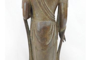 芸術院会員(彫刻家)　晝間弘　謹作　聖観世音菩薩　細部まで丁寧につくり込まれた重厚感のあるブロンズ像(仏像、観音像、置物、オブジェ、共箱付き)(R-070766)