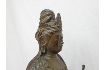 芸術院会員(彫刻家)　晝間弘　謹作　聖観世音菩薩　細部まで丁寧につくり込まれた重厚感のあるブロンズ像(仏像、観音像、置物、オブジェ、共箱付き)(R-070766)