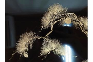 加藤勝次郎　輪島塗　総黒金縁文人松　別製　布着堅地　美しい金蒔絵が上品な雰囲気を感じさせる会席膳10客セット(木製、お膳、漆器、沈金、松葉、松の実、箱付き、袋付き)(R-070771)