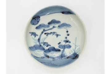 江戸期　古伊万里　染付　約13cm　4.3寸　松の絵が柔らかい雰囲気を醸し出す小皿3枚セット(深皿、和皿、和食器、四寸三分)(R-070775)