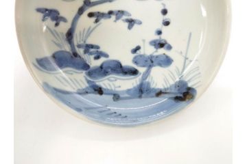 江戸期　古伊万里　染付　約13cm　4.3寸　松の絵が柔らかい雰囲気を醸し出す小皿3枚セット(深皿、和皿、和食器、四寸三分)(R-070775)