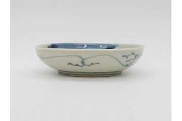 江戸期　古伊万里　染付　約13cm　4.3寸　松の絵が柔らかい雰囲気を醸し出す小皿3枚セット(深皿、和皿、和食器、四寸三分)(R-070775)