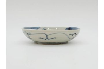 江戸期　古伊万里　染付　約13cm　4.3寸　松の絵が柔らかい雰囲気を醸し出す小皿3枚セット(深皿、和皿、和食器、四寸三分)(R-070775)