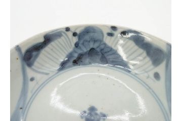 江戸期　古伊万里　染付　草花文　五弁花文　約14cm　4.4寸　落ち着いた色合いが上品な印象を与えるなます皿3枚セット(深皿、和皿、和食器、四寸四分)(R-070776)