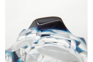 日本工芸会正会員　渡邊明　未使用品　被硝子　繊細なカットが美しく上品な雰囲気の切子器揃5客セット(酒杯、盃、ガラス、ショットグラス、ぐい呑み、共箱付き)(R-070777)