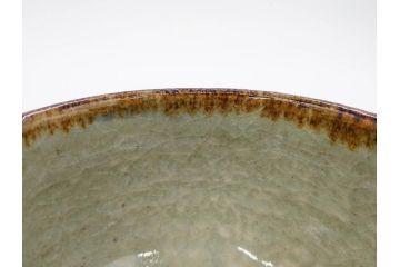 武内晴二郎　約13cm　4.1寸　上品な和の雰囲気溢れる抜絵呉須茶碗(抹茶碗、茶道具、茶器、和食器、四寸一分、共箱付き)(R-070781)