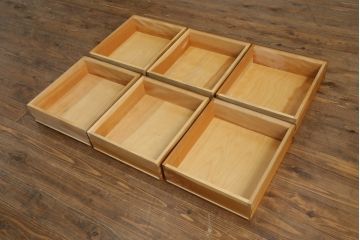 中古　美品　松本民芸家具　シックなデザインが魅力のカップボード(食器棚、キャビネット、収納棚、戸棚、飾り棚)(R-070801)