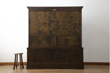 中古　美品　松本民芸家具　シックなデザインが魅力のカップボード(食器棚、キャビネット、収納棚、戸棚、飾り棚)(R-070801)