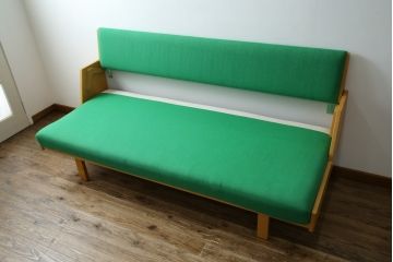 北欧ビンテージ　デンマーク製　ハンス・J・ウェグナー　GE258　グリーンカラーが空間のアクセントになる機能性抜群のデイベッド(ソファベッド、3人掛けソファ、ヴィンテージ、北欧)(R-070806)