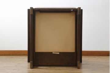 中古　北海道民芸家具　HM220　落ち着いた色合いと重厚な佇まいが魅力的なアームチェア(1人掛けソファ、アームソファ、椅子、イス)(R-070808)