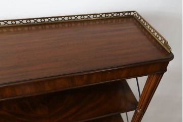 中古　美品!!　イギリス家具　MAITLAND-SMITH(メートランドスミス)　クラシカルな佇まいが美しい凝ったデザインのオープンシェルフ(ブックシェルフ、飾り棚、本棚、英国)(定価約58万円)(R-070811)