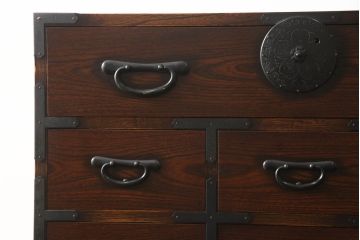 中古　高級品!!　引き出し13杯の収納力が魅力的なアンティーク調帳場箪笥(チェスト、時代箪笥、和タンス、収納たんす、整理タンス、引き出し)(R-070812)