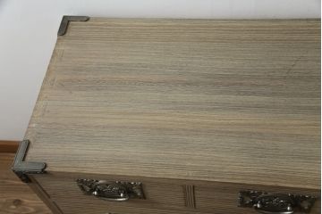 中古　美品　国産　伝統工芸　桐屋田中製　優美な牡丹金具が品の良さを高める総桐材製の衣装箪笥(桐箪笥、整理箪笥、チェスト、引き出し、桐たんす)(定価約60万円)(R-070838)