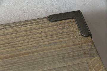 中古　美品　国産　伝統工芸　桐屋田中製　優美な牡丹金具が品の良さを高める総桐材製の衣装箪笥(桐箪笥、整理箪笥、チェスト、引き出し、桐たんす)(定価約60万円)(R-070838)
