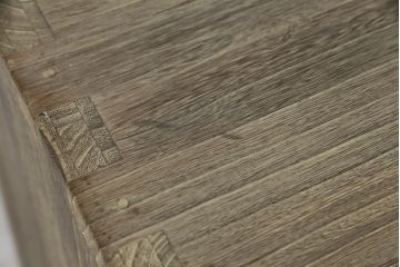 中古　美品　国産　伝統工芸　桐屋田中製　優美な牡丹金具が品の良さを高める総桐材製の衣装箪笥(桐箪笥、整理箪笥、チェスト、引き出し、桐たんす)(定価約60万円)(R-070838)