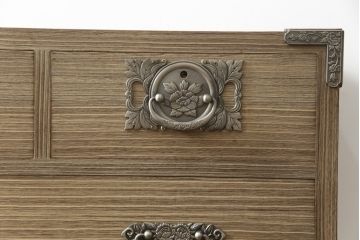 中古　美品　国産　伝統工芸　桐屋田中製　優美な牡丹金具が品の良さを高める総桐材製の衣装箪笥(桐箪笥、整理箪笥、チェスト、引き出し、桐たんす)(定価約60万円)(R-070838)