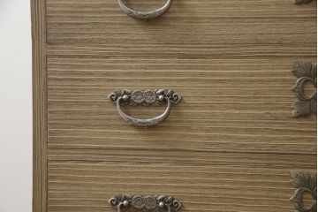中古　美品　国産　伝統工芸　桐屋田中製　優美な牡丹金具が品の良さを高める総桐材製の衣装箪笥(桐箪笥、整理箪笥、チェスト、引き出し、桐たんす)(定価約60万円)(R-070838)