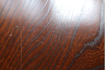 中古　落ち着いた色味と力強い木目が魅力的な岩谷堂箪笥ローチェスト(ローボード、サイドボード、リビングボード、テレビ台、テレビボード、引き出し、和箪笥、収納箪笥)(R-070840)