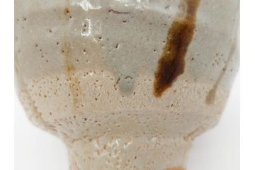 重要無形文化財　人間国宝　濱田庄司(浜田庄司)　益子焼　約14cm　4.4寸　優しい色合いで和の雰囲気を醸し出す鐵絵茶碗(鉄絵、抹茶碗、茶道具、茶器、和食器、四寸四分、共箱付き)(R-070848)