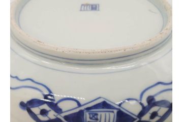 江戸期　古伊万里　角福　染付　菊桐地紋　約27cm　8.9寸　食卓を爽やかに彩る大皿(深皿、和皿、和食器、八寸九分)(R-070850)