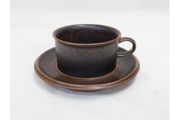 ARABIA FINLAND　Ruska(ルスカ)　Ulla Procope(ウラ・プロコッペ)　それぞれ違った深みのあるブラウンが魅力的なコーヒーカップ&ソーサー4客セット(アラビア、フィンランド、Sモデル、北欧食器、C&S)(R-070853)