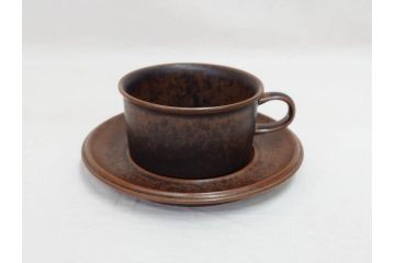 ARABIA FINLAND　Ruska(ルスカ)　Ulla Procope(ウラ・プロコッペ)　それぞれ違った深みのあるブラウンが魅力的なコーヒーカップ&ソーサー3客セット(アラビア、フィンランド、Sモデル、北欧食器、C&S)(R-070854)