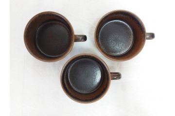 ARABIA FINLAND　Ruska(ルスカ)　Ulla Procope(ウラ・プロコッペ)　それぞれ違った深みのあるブラウンが魅力的なコーヒーカップ&ソーサー3客セット(アラビア、フィンランド、Sモデル、北欧食器、C&S)(R-070854)