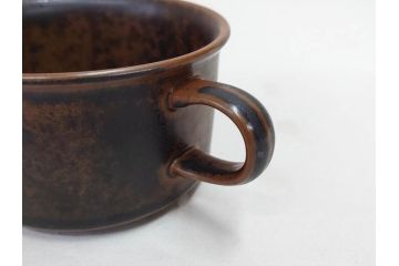 ARABIA FINLAND　Ruska(ルスカ)　Ulla Procope(ウラ・プロコッペ)　それぞれ違った深みのあるブラウンが魅力的なコーヒーカップ&ソーサー3客セット(アラビア、フィンランド、Sモデル、北欧食器、C&S)(R-070854)