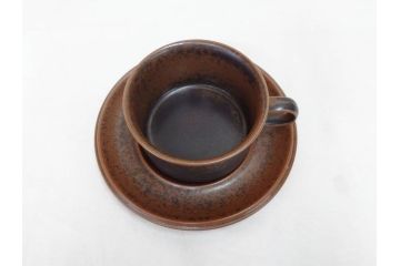 ARABIA FINLAND　Ruska(ルスカ)　Ulla Procope(ウラ・プロコッペ)　それぞれ違った深みのあるブラウンが魅力的なコーヒーカップ&ソーサー3客セット(アラビア、フィンランド、Sモデル、北欧食器、C&S)(R-070854)