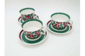 ARABIA FINLAND　希少シリーズ　Purpuri Jenkka(プルプリ イェンカ)　Ulla Procope(ウラ・プロコッペ)　可愛らしいデザインで華やかな雰囲気溢れるカップ&ソーサー3客セット(アラビア、フィンランド、北欧食器、C&S)(R-070856)