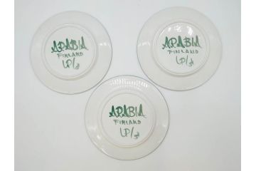 ARABIA FINLAND　希少シリーズ　Purpuri Jenkka(プルプリ イェンカ)　Ulla Procope(ウラ・プロコッペ)　赤と緑のラインが食卓を華やかに彩るプレート3枚セット(アラビア、フィンランド、Sモデル、皿、北欧食器)(R-070859)