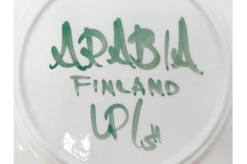 ARABIA FINLAND　希少シリーズ　Purpuri Jenkka(プルプリ イェンカ)　Ulla Procope(ウラ・プロコッペ)　赤と緑のラインが食卓を華やかに彩るプレート3枚セット(アラビア、フィンランド、Sモデル、皿、北欧食器)(R-070859)