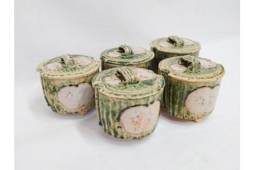 土岐市指定重要無形文化財　永江港史　市の沢窯　織部よばなし　深みのある色味と洗練された意匠が目を惹く蓋碗5客セット(蓋向付、織部焼、和食器、共箱付き)(R-070865)